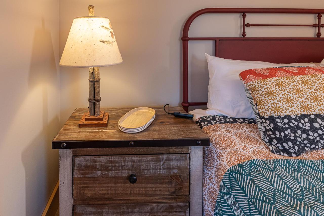The Red Fox Cabin * Maggie Valley